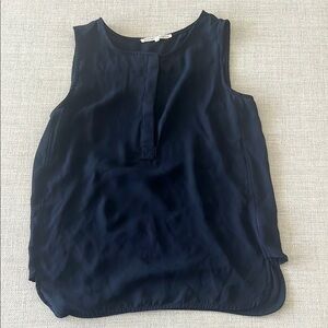 Violet & Claire Blue Sleeveless Relaxed Blouse